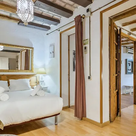 Encanto En Las Ramblas: Espacio Perfecto Para 9 Apartment