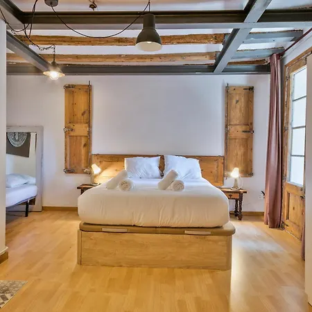 Apartment Encanto En Las Ramblas: Espacio Perfecto Para 9